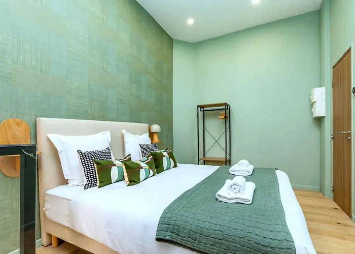 Central, Air-conditioned And Designer - Pereire