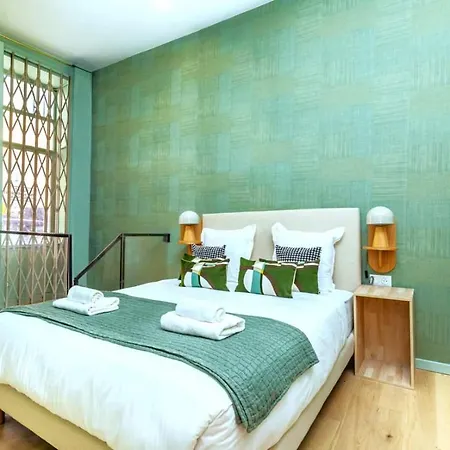 Central, Air-conditioned And Designer - Pereire